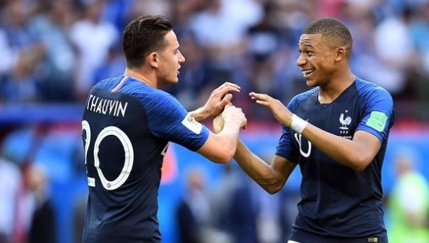 人格魅力！颜骏凌谈邵佳一，“目标就是世界杯！”