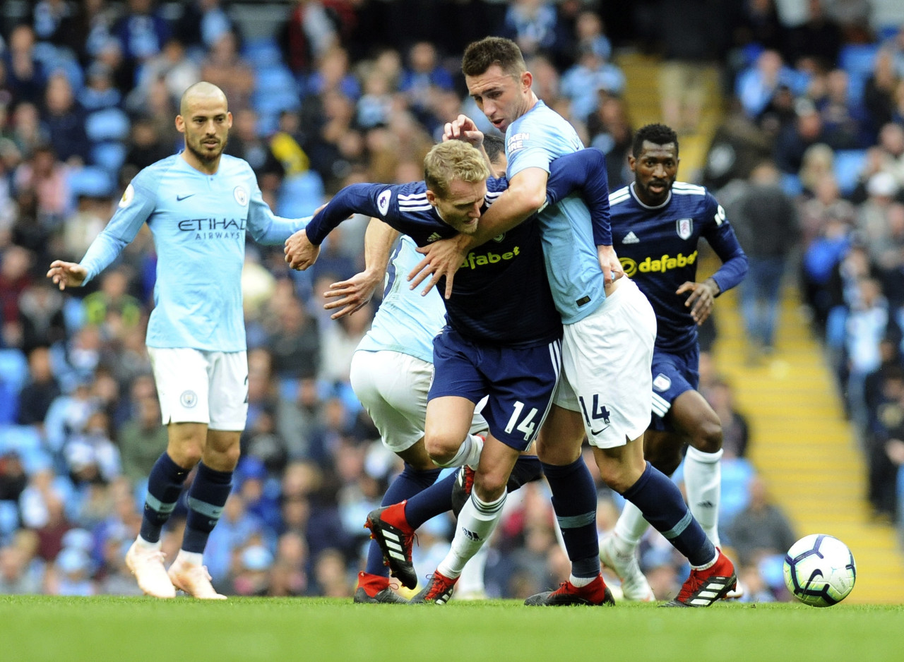 胜广东更衣室！卢伟赞3将强调团结，领导直指别膨胀，氛围感拉满