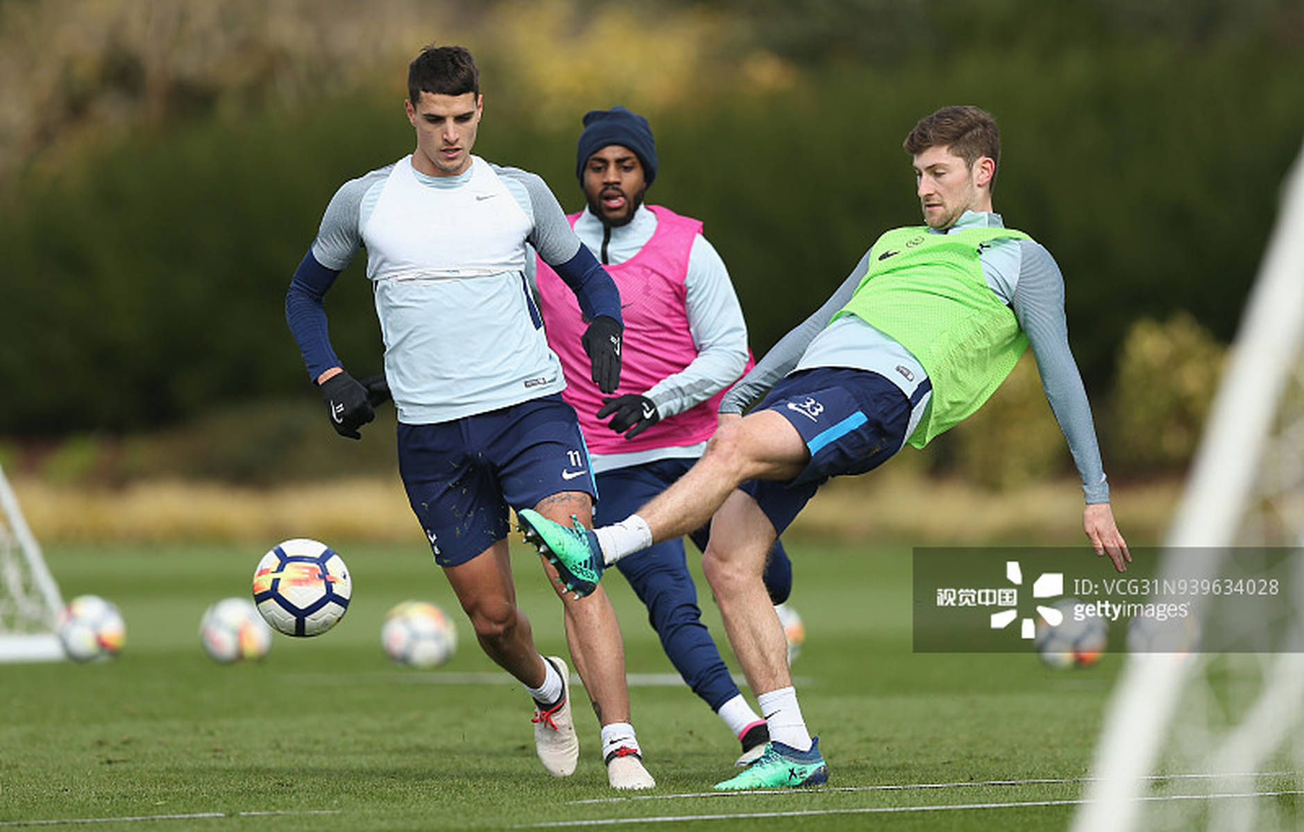 为什么曼联和切尔西同样是频繁换帅，两支球队境况却截然不同？