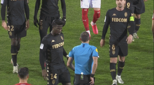 记者：那不勒斯询问了德拉古辛的情况，莱比锡也